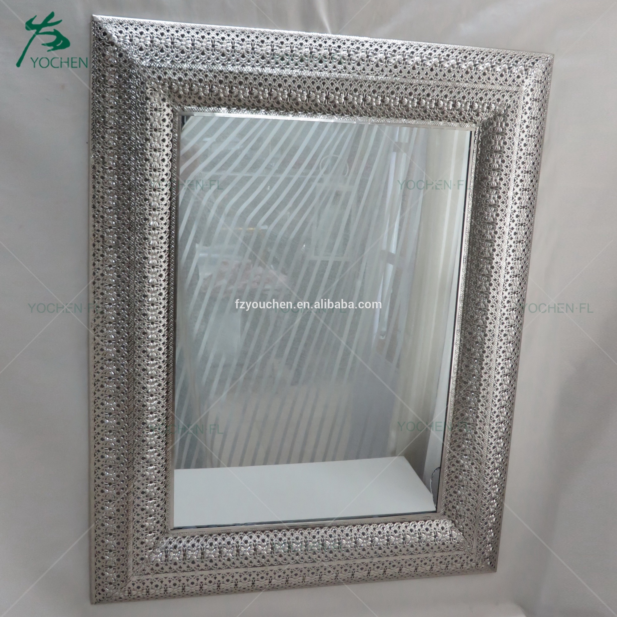 wall mirrors decorative hammer metal mirror for sale
