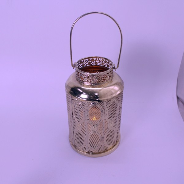Gold shinny metal candle holder